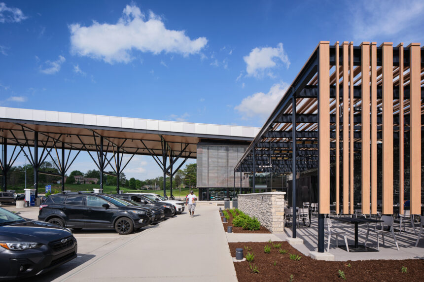 HNTB West Virginia Travel Plazas 0683_HR