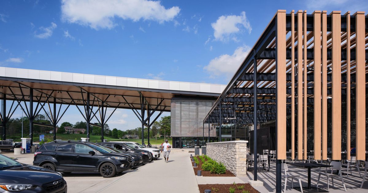 HNTB West Virginia Travel Plazas 0683_HR